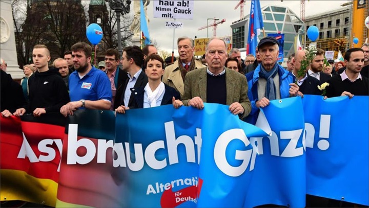 اتفقوا على معاداة