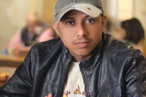 مساجين في الحرب..