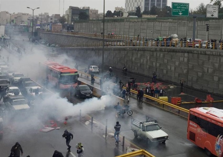 تفتت الجبهة الداخلية