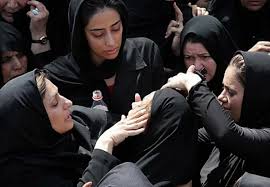 المرأة بين «الملالي»