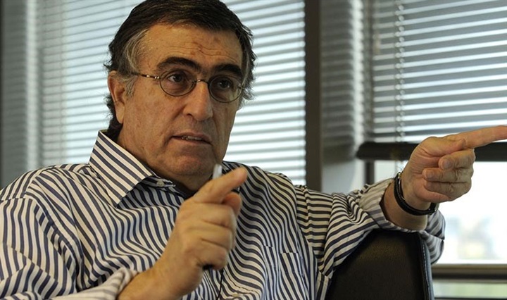  الكاتب التركي حسن