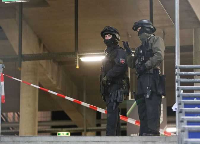 لعبة الجاليات.. مدارس