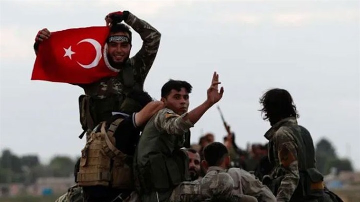 برواتب شهرية ومنح