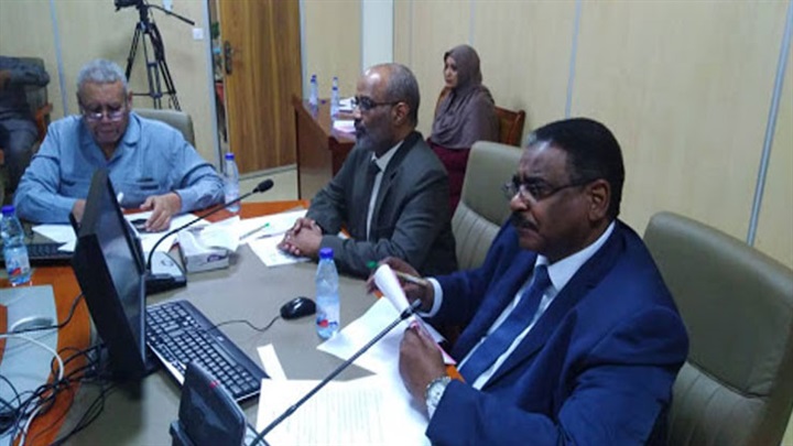 المدارس.. سلاح «قطر