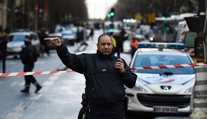 بمراكز متخصصة وأساليب