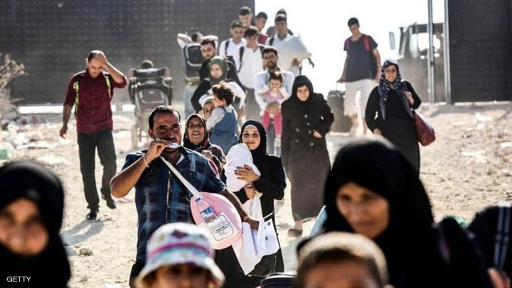 رأس فارغ ينطح جدرانًا