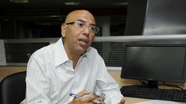 رائد الحقد والتزييف..