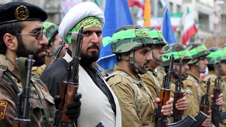 جنون الملالي.. إيران