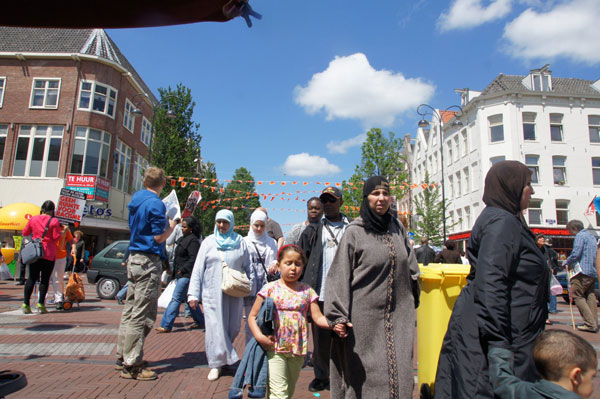 «حديثو الإسلام» بالغرب..