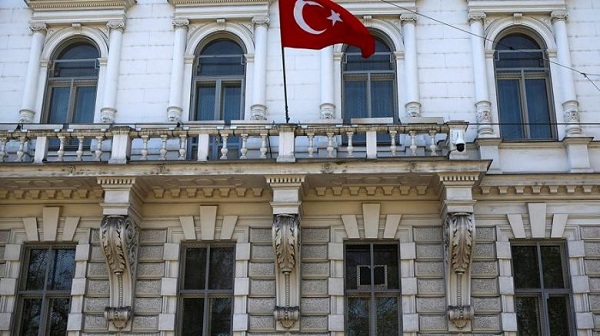 أنقرة تتجسس على مدارس