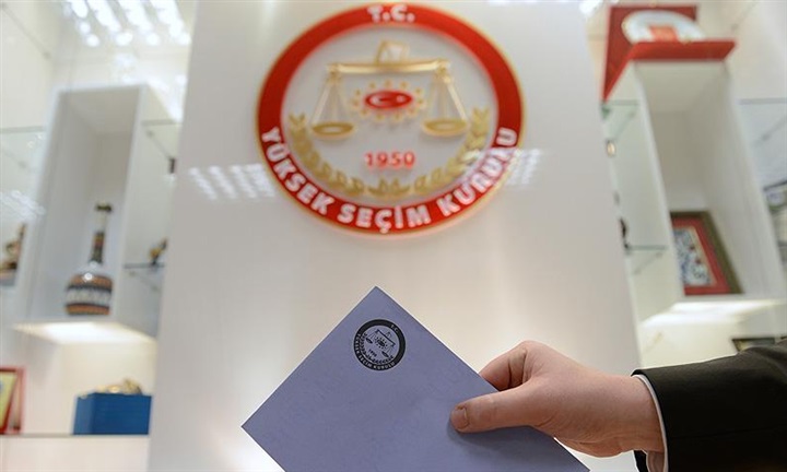 الحضيض السياسي..