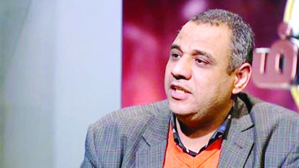 الباحث منير أديب