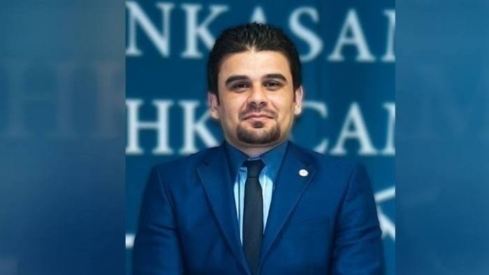 «الكاظمي» وقائد فيلق