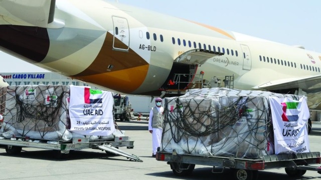 عبر ذراعها الإنسانية..