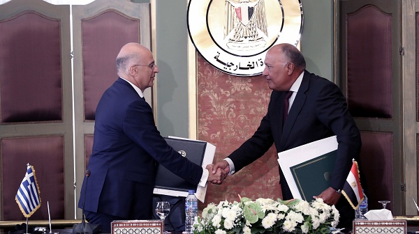 «أردوغان» حبيس الخطوط