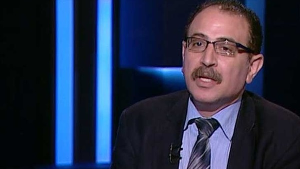 طارق فهمي، أستاذ