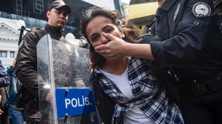 جرائم أردوغان.. أيدي