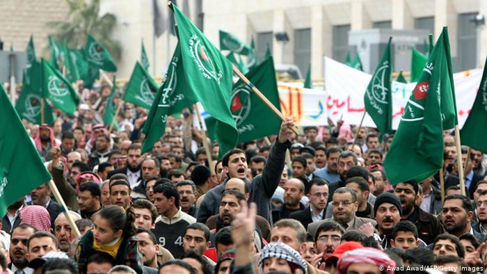 خوارج الأمة ومثيرو