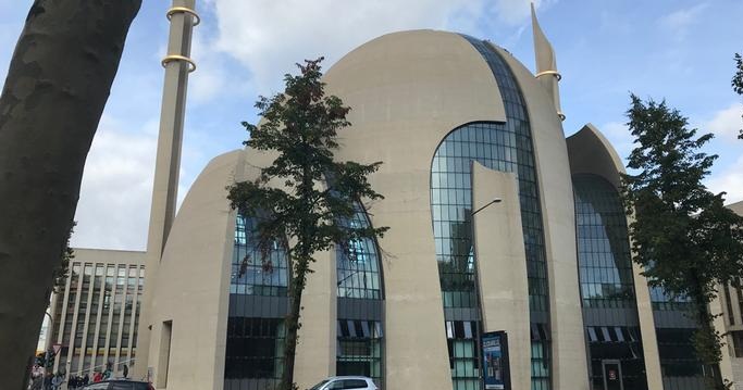 «توحيد برلين».. إرهاب