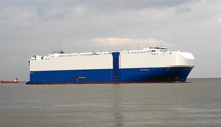 انفجار سفينة السيارات