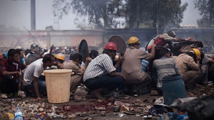 دمويون وخونة وتجار