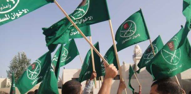 قادة الجماعة يمتصون