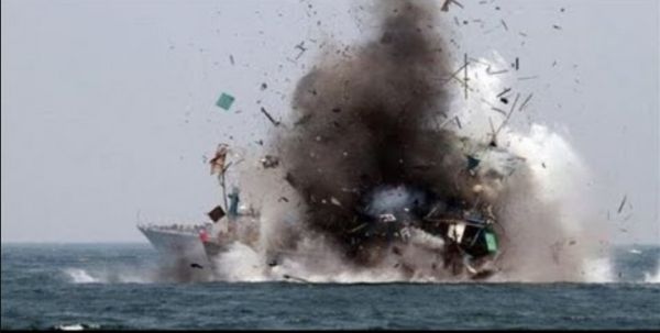 بالقوارب المفخخة..