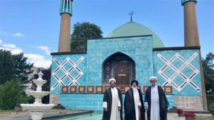 تشيعوا في بلادكم..