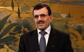 مزاعم بتغير موقفه