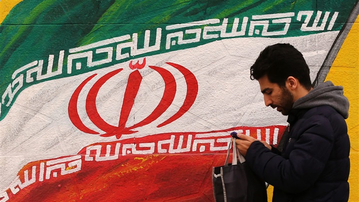 تحرك نحو البوابة